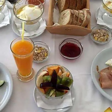 Otel Kedros Naxos City